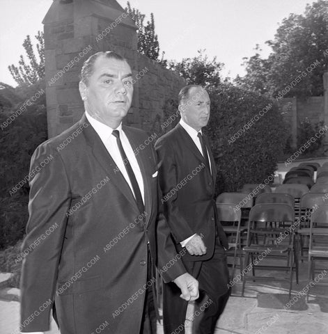 Alan Ladd funeral Ernest Borgnine 45bx01-107