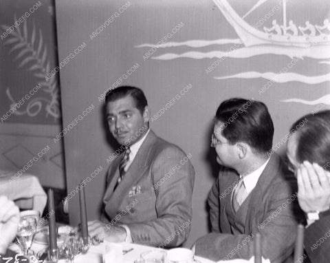 news photo Clark Gable and friends at Lebus' Restaurant 45bx01-69