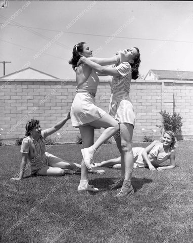 Universal Studios stunt girls rehearsing boxing & fighting between takes 45bx02-22