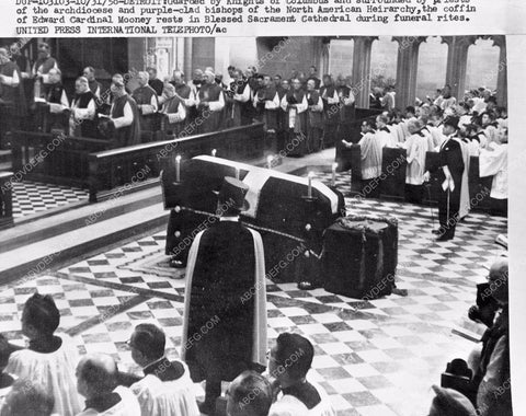 news photo funeral of Edward Cardinal Mooney in Detroit 45bx03-112