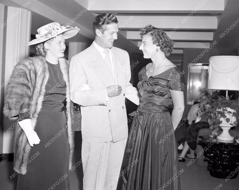 Bob Cummings and who at Beverly Wilshire Hotel 45bx05-101