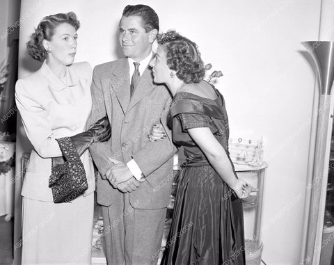 Eleanor Powell Glenn Ford at Beverly Wilshire Hotel Salon 45bx05-90