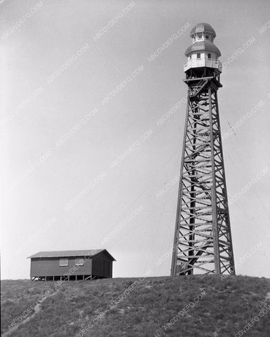news photo U.S. Forestry ? Observation Tower 45bx06-040