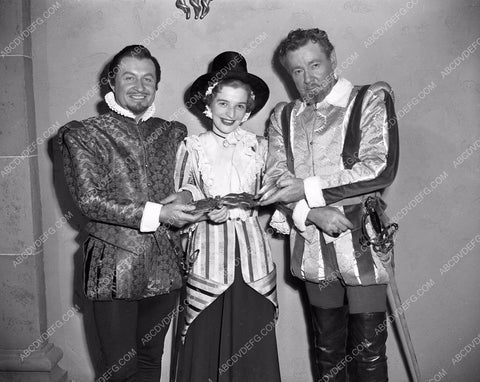 Herbert Marshall behind the scenes film The Virgin Queen 45bx06-256