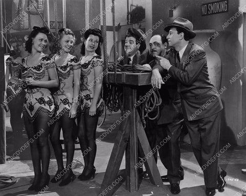 Bud Abbott Lou Costello film Who Done It ? 45bx06-358