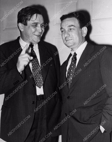 news photo Wendell Wilkie Charles Halleck discussing strategy 45bx06-361