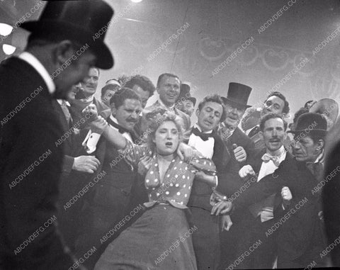 musical film Can-Can ? 45bx07-071
