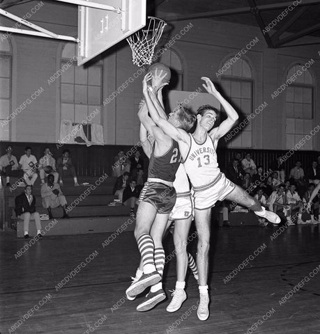 sports photo LACC college basketball v Holywood University 45bx07-122