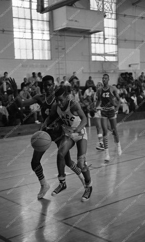 sports photo LACC college basketball v Holywood University 45bx07-129