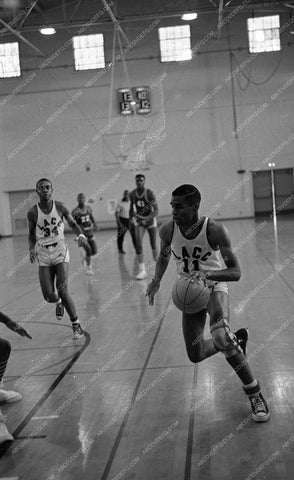 sports photo LACC college basketball v Holywood University 45bx07-142