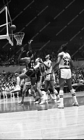 sports photo Los Angeles Lakers v Cincinnati pro basketball 45bx07-155