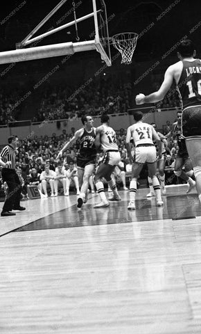 sports photo Los Angeles Lakers v Cincinnati pro basketball 45bx07-156