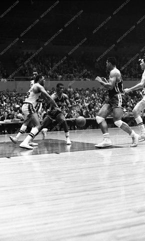 sports photo Los Angeles Lakers v Cincinnati pro basketball 45bx07-157