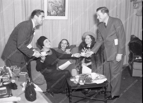 Stu Erwin Louella Parsons Sally Blane Tyrone Power Marjorie Weaver 45bx07-353