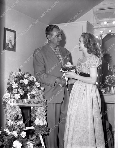 Peggy Cummins behind the scenes film Forever Amber 45fa-44
