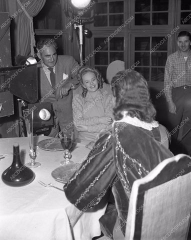 Peggy Cummins behind the scenes film Forever Amber 45fa-46
