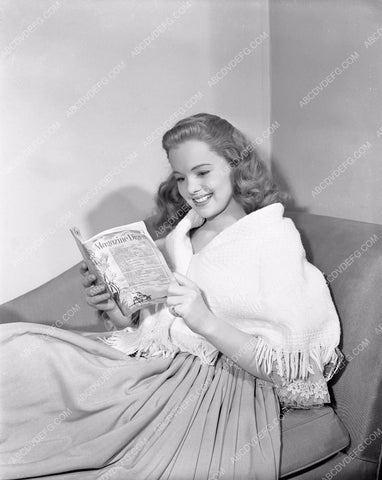 Peggy Cummins behind the scenes film Forever Amber 45fa-60