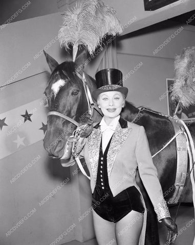 Lucille Ball TV show The Greatest Show on Earth 45unt-101