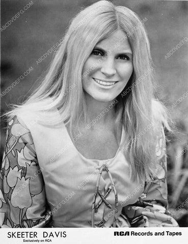 singer Skeeter Davis portrait 4664-03