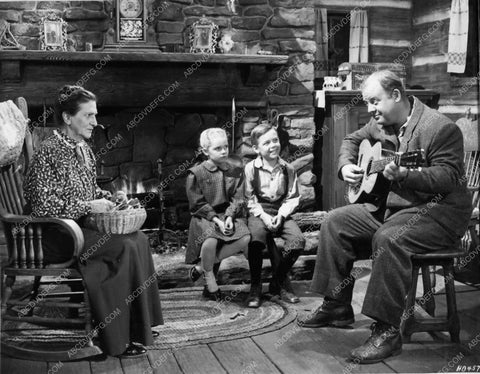 Beulah Bondi Bobby Driscoll Burl Ives film So Dear to My Heart 4710-19
