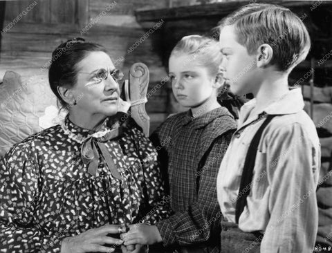 Beulah Bondi Bobby Driscoll Luana Patten film So Dear to My Heart 4710-20