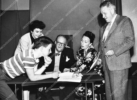 Lionel Barrymore Agnes Moorehead cast radio broadcast Mayor of the Town 4721-21