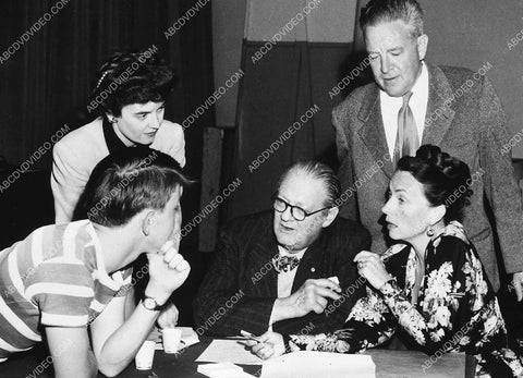 Lionel Barrymore Agnes Moorehead cast radio broadcast Mayor of the Town 4721-22