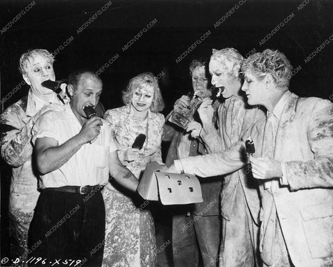 Allison Hayes and cast east ice cream bars Zombies of Mora Tau 4739-04