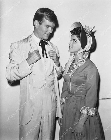 Will Hutchins Lisa Gaye on set TV Sugarfoot 4844-28