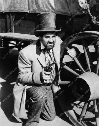 Pat Buttram in Top Hat from Valley of Fire 4896-08