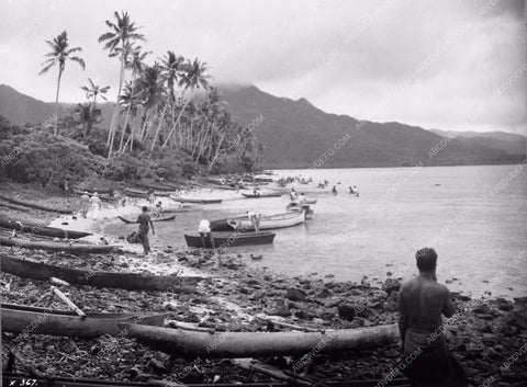 classic film The Hurricane crew preps beach for climax scene 4935-01