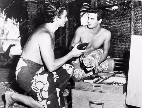 shirtless Jeff Chandler Louis Jourdan film Bird of Paradise 4935-22