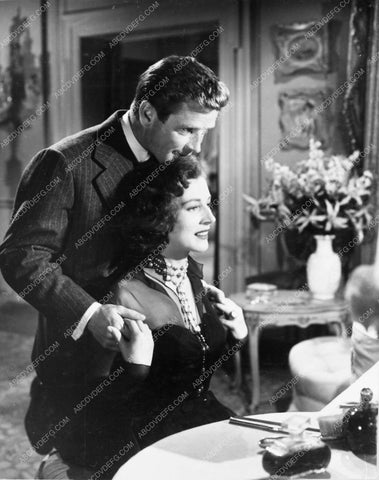 Richard Basehart Valentina Cortese film The House on Telegraph Hill 4936-01