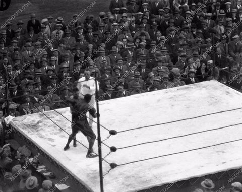 news sports photo boxing match Leo Lomski v Tiger Flowers vintage boxing 4b09-021