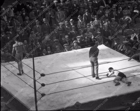 news sports photo boxing match Leo Lomski v Tiger Flowers vintage boxing 4b09-025