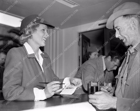 news photo Ilona Massey at Music for Victory Concert war effort 4b09-124