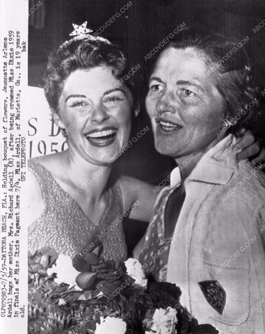 Daytona Beach Fla Jeanette Arlene Ardell crowned Miss Dixie 1959 4b09-142