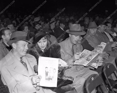 Jack Benny Barbara Stanwyck Robert Taylor at boxing match 4b09-154