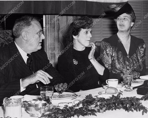 politics Franklin Roosevelt Eleanor Mrs. Helen Essary 4b09-322