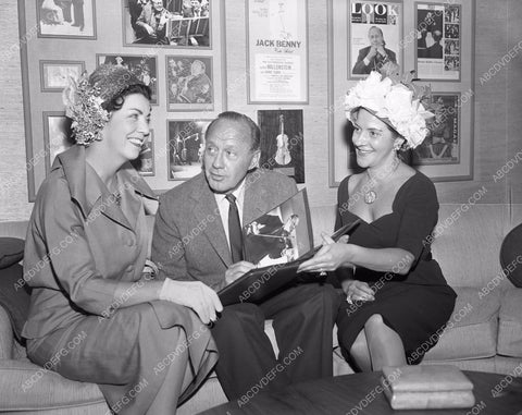 Jack Benny and Life Lighters (that is one awful hat) 4b09-520