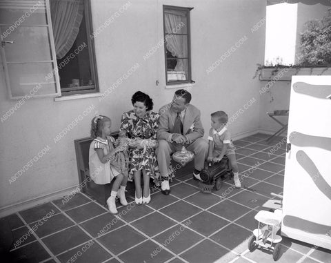George Burns Gracie Allen at home with kids magazine interview 4b09-648