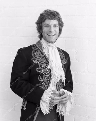 Richard Chamberlain costume wardrobe photo shoot 4b10-032