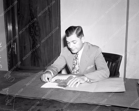 Tony Cornero criminal gangster bootlegger sitting in court 4b10-109