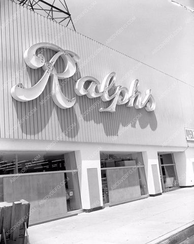 historic Los Angeles Hollywood Ralphs Supermarket opens 4b10-173