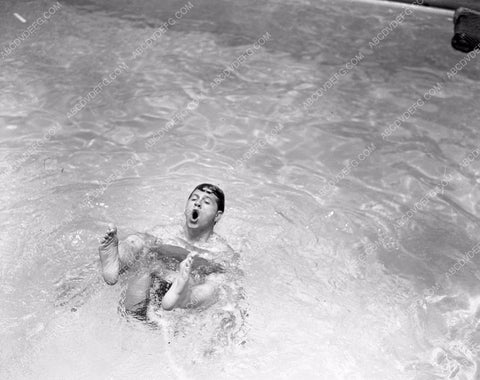 candid Mickey Rooney at home in swimming pool 4b10-262