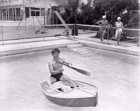 candid Mickey Rooney at home in swimming pool 4b10-263