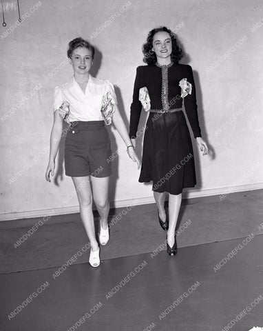 Starletts hopefuls rehearse Warner Brothers Theatre Sophie Rosenstein 4b10-504