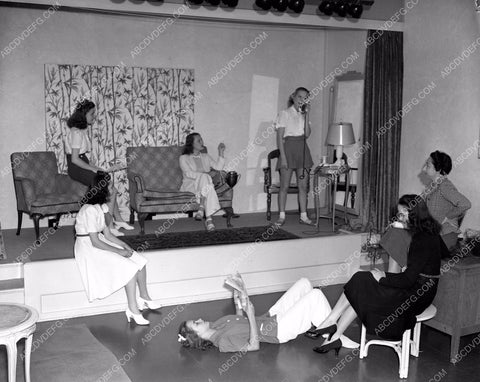 Starletts hopefuls rehearse Warner Brothers Theatre Sophie Rosenstein 4b10-509