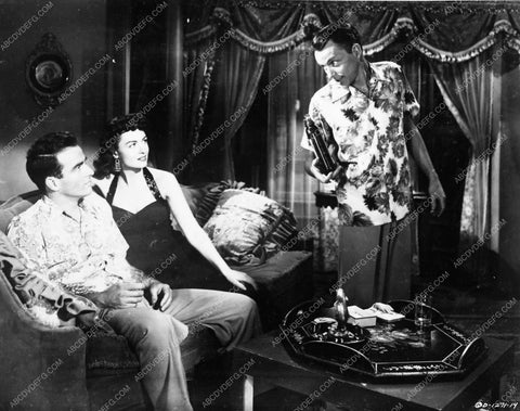 Montgomery Clift Donna Reed Frank Sinatra From Here to Eternity 5052-25