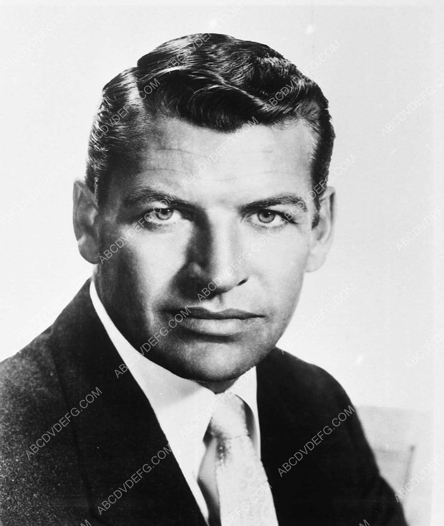 Richard Egan Portrait 5091 22 ABCDVDVIDEO   5091 022 1024x1024 